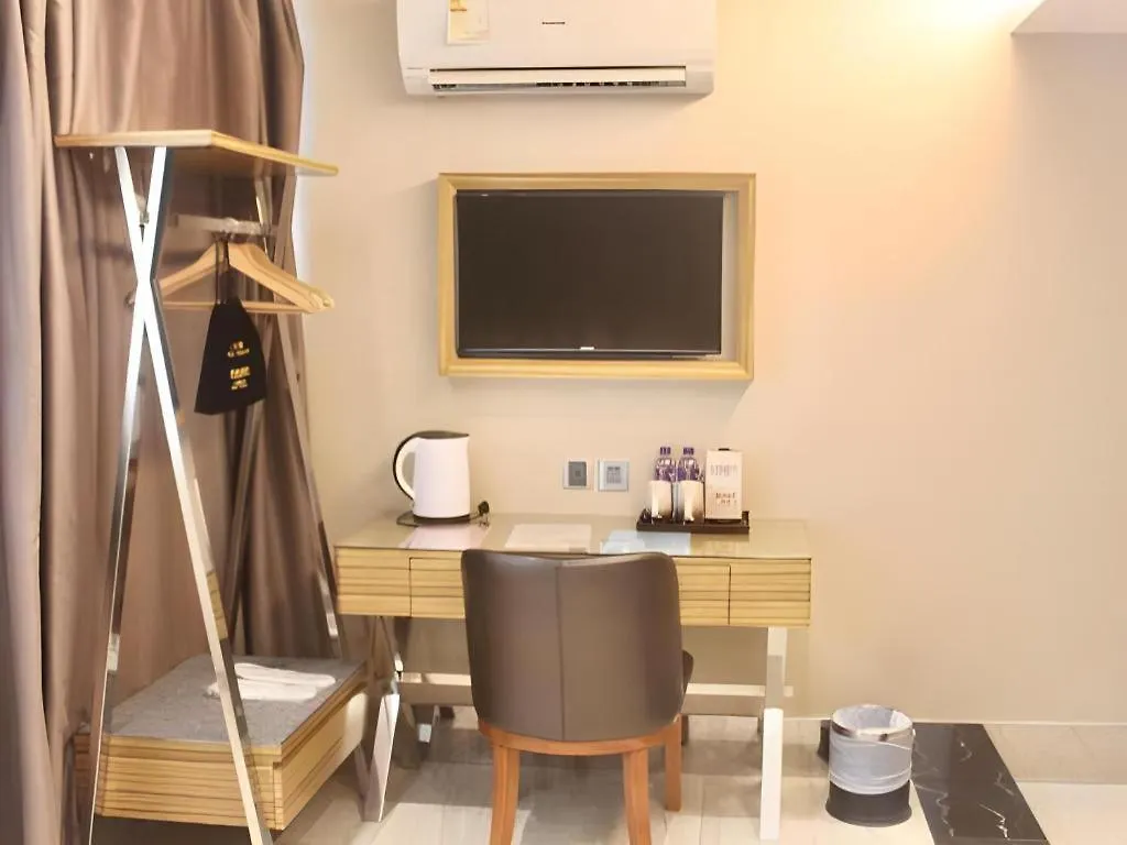 Hong Thai Hotel Macau 2*,