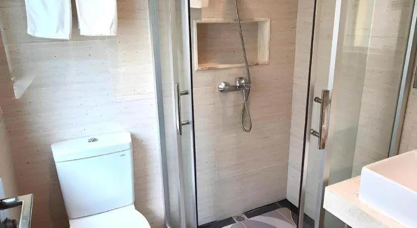Hong Thai Hotel Macau