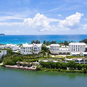 https://sanya-huayu-yalong-bay-villa.sanyahainanhotels.com